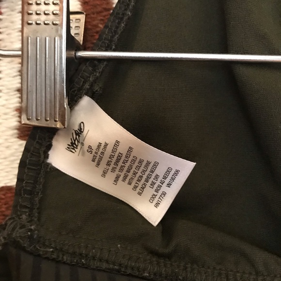 🌸5/$30🌸 Mossimo Dark Green Halter Top, EUC, S - Picture 7 of 7